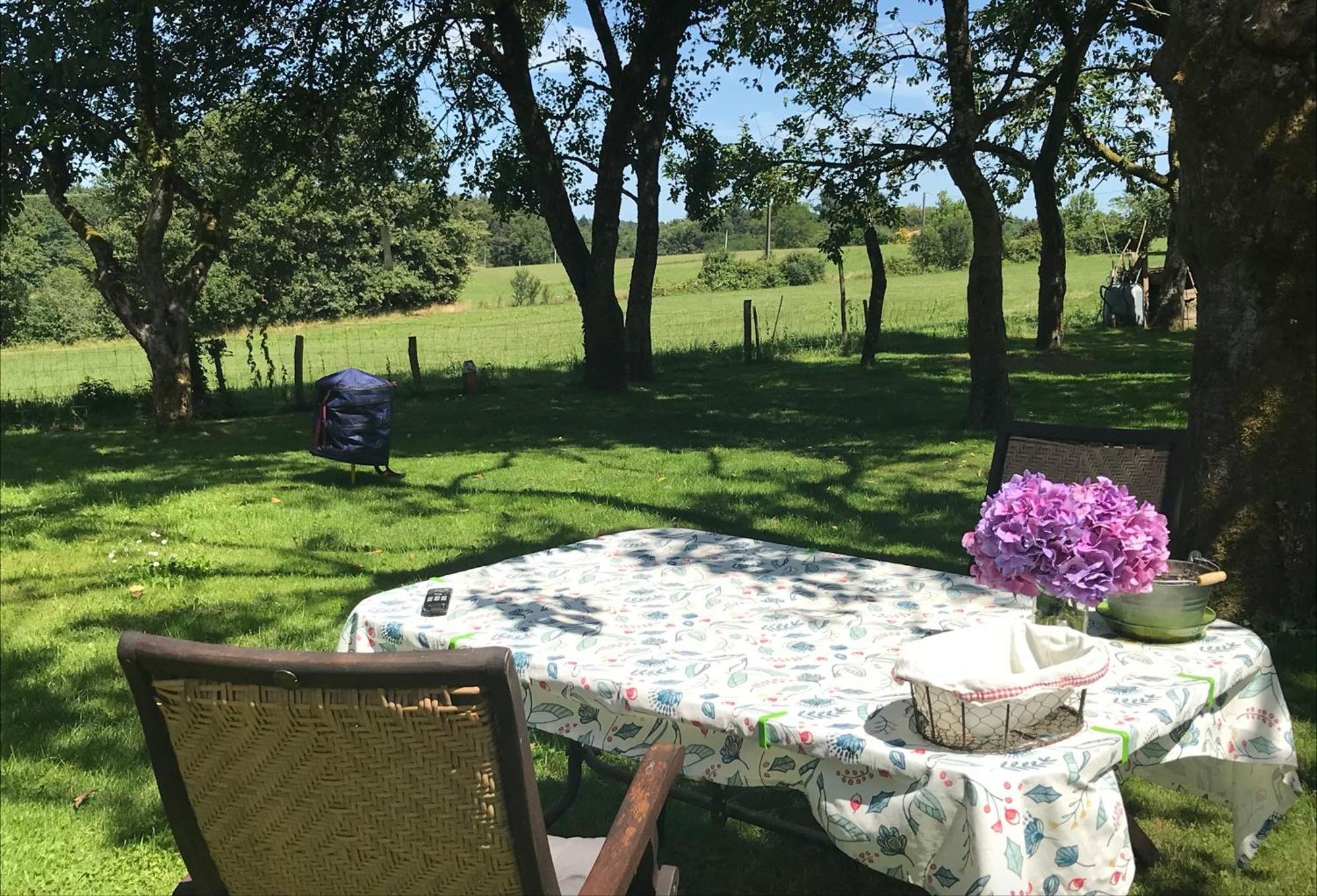 Le Lindois Le Petit Grange Bed & Breakfast エクステリア 写真